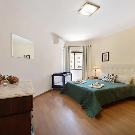 Blue Sky Apartment